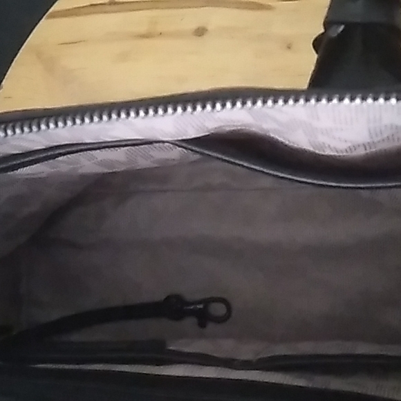 Michael Kors bag - Picture 7 of 14